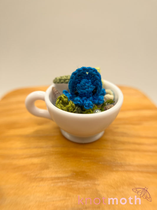 caj squid micro crochet teacup trinket