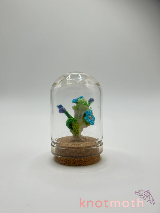 skull & forget-me-nots micro crochet cloche jar