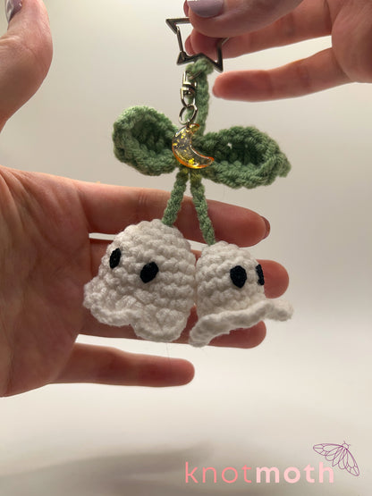 ghost flower crochet keychain