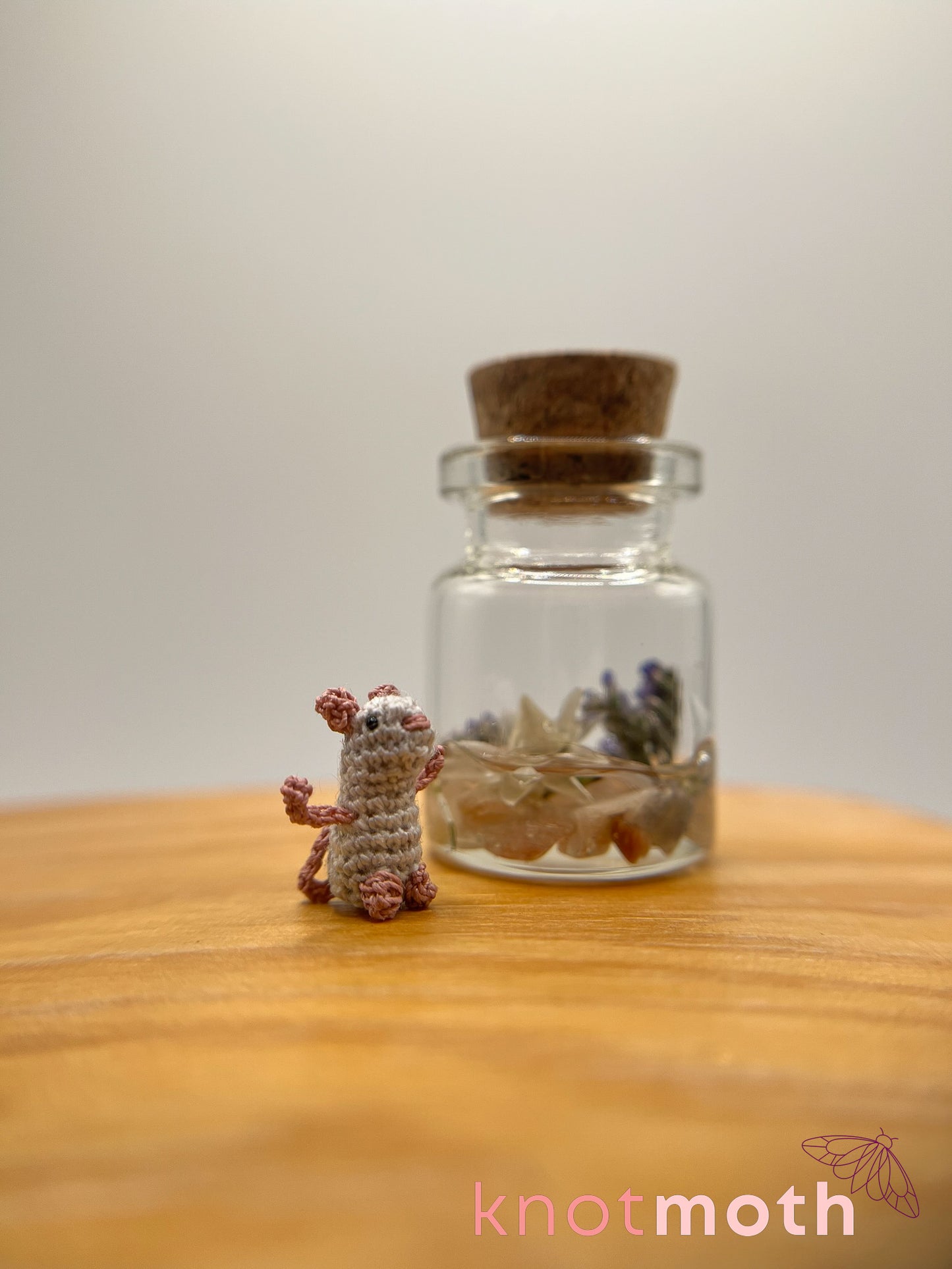 melody mouse micro crochet jar