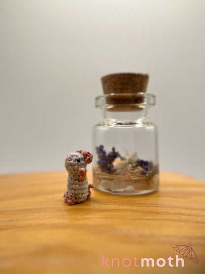 melody mouse micro crochet jar