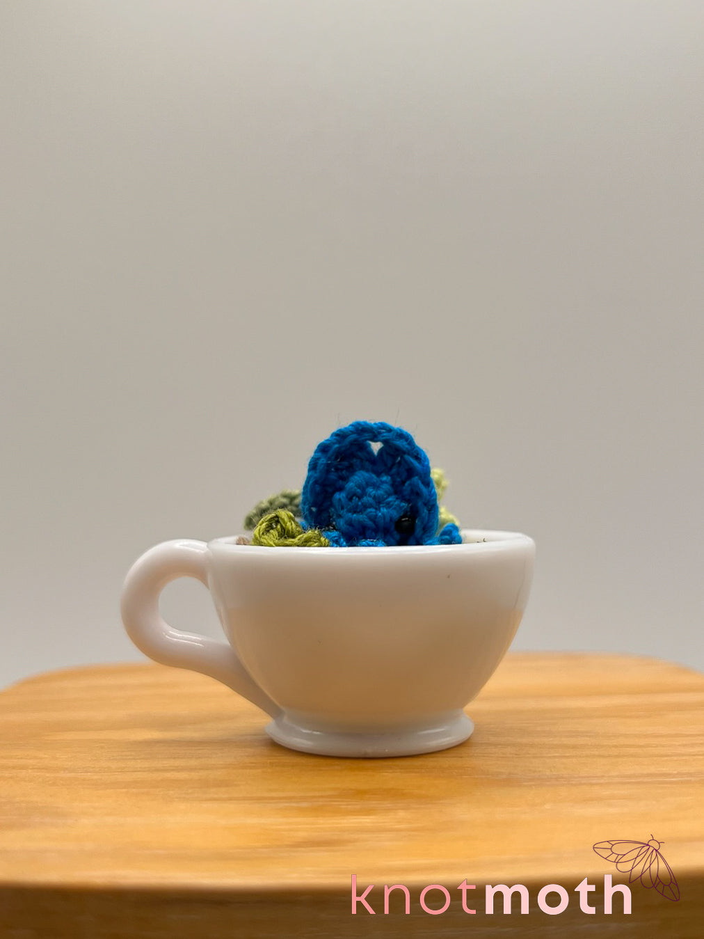 caj squid micro crochet teacup trinket