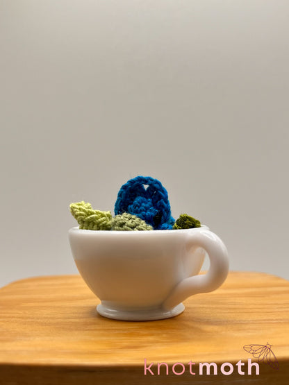 caj squid micro crochet teacup trinket