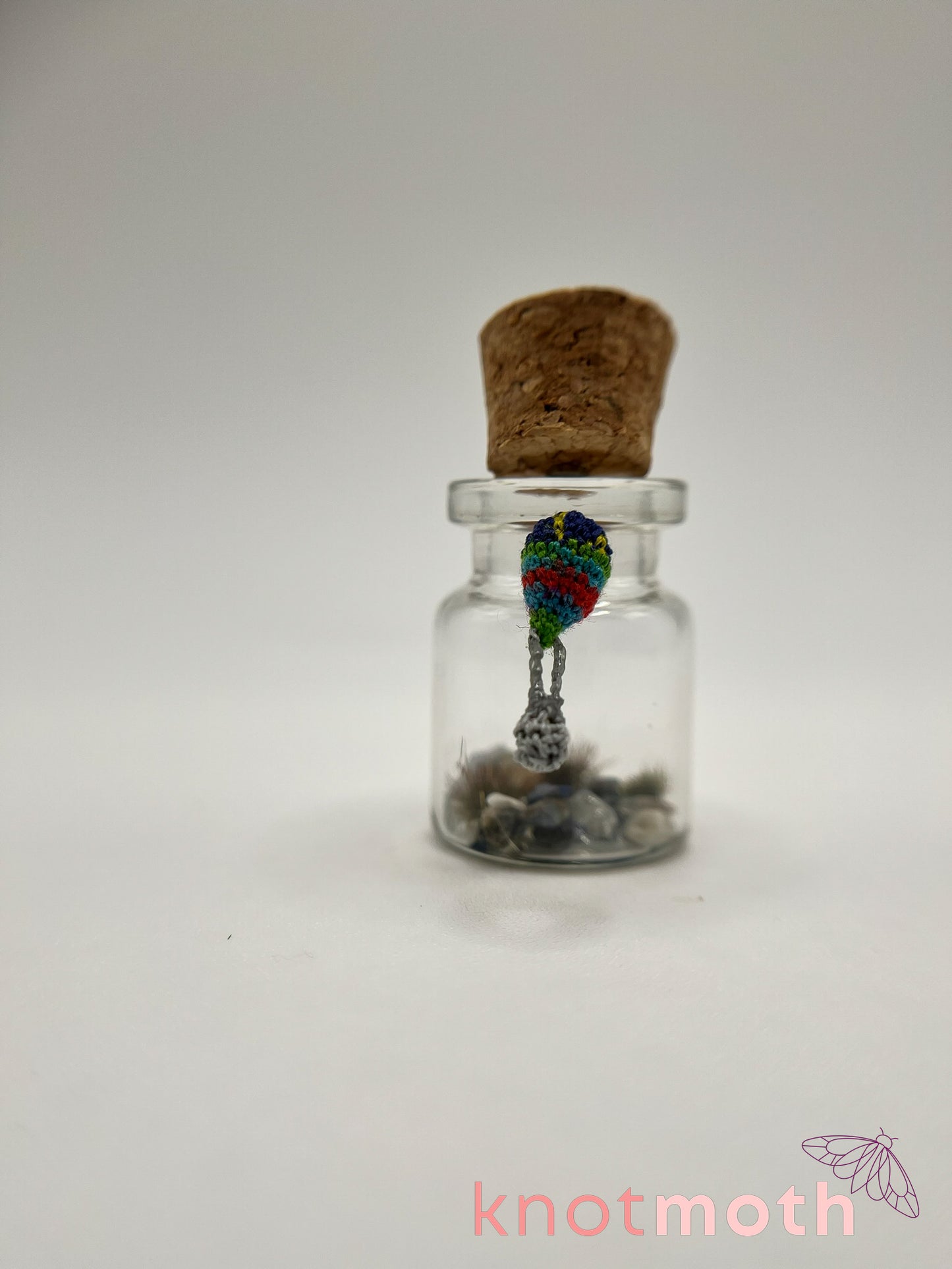 small hot air balloon micro crochet jar