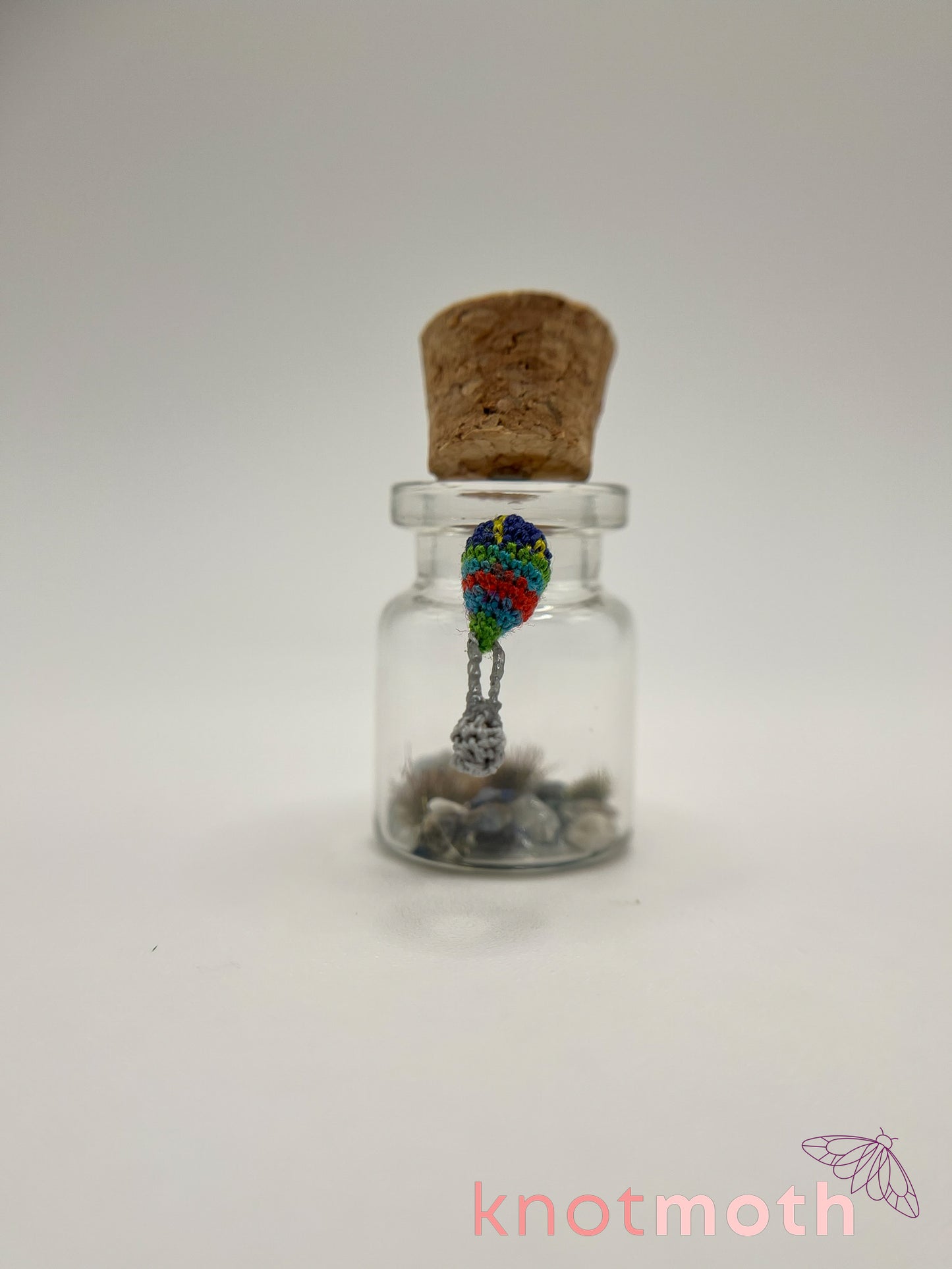 small hot air balloon micro crochet jar