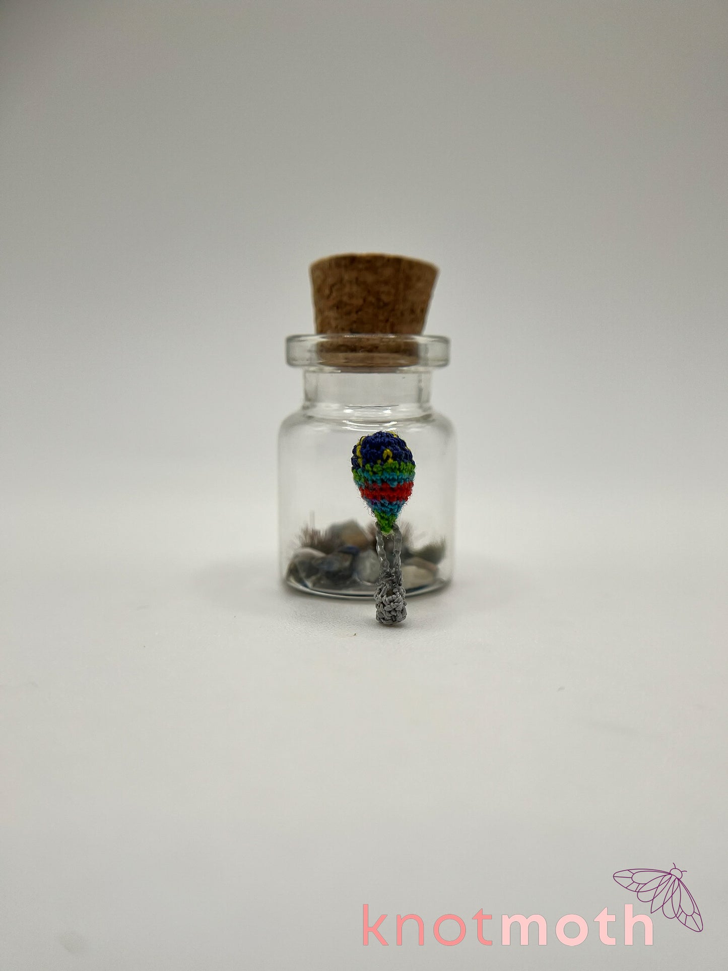 small hot air balloon micro crochet jar