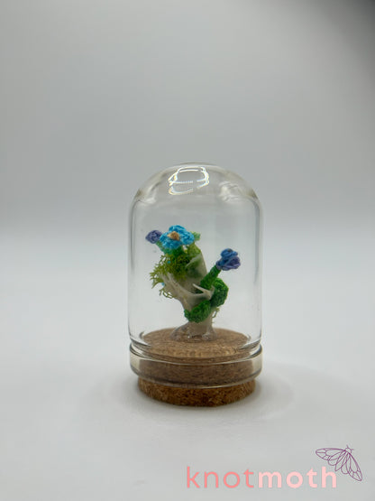 skull & forget-me-nots micro crochet cloche jar