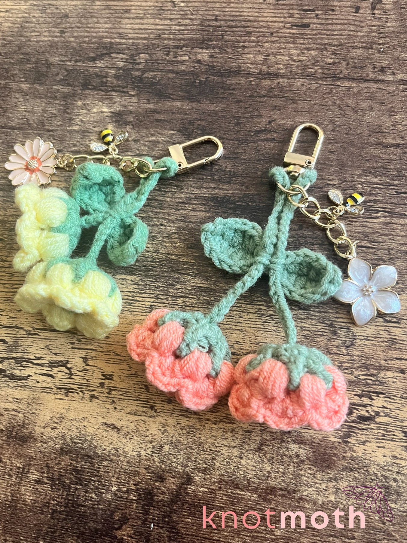 bell flowers crochet keychain