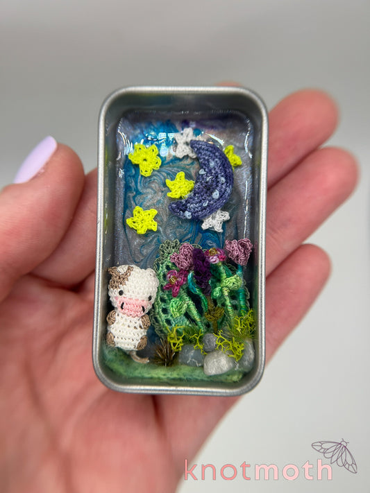 clover cow · moon & flowers nighttime mini tin