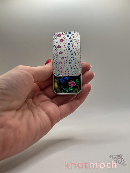 octopi coral garden mini tin