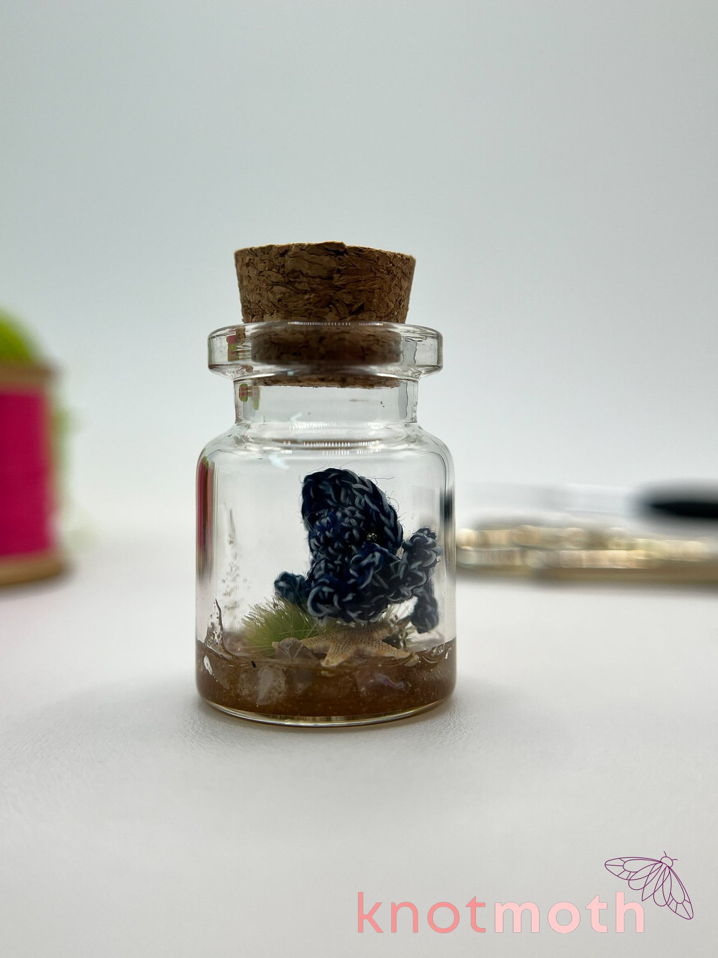 seren squid micro crochet jar