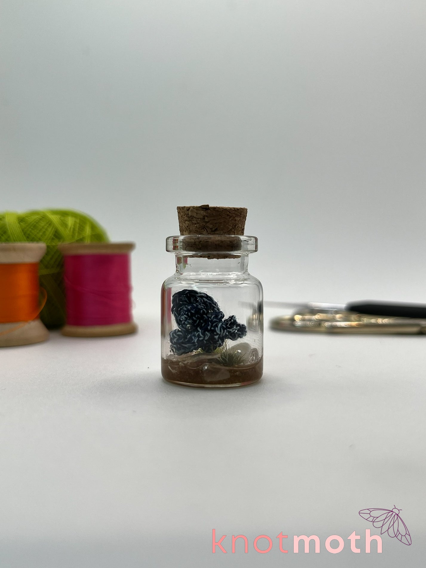 seren squid micro crochet jar