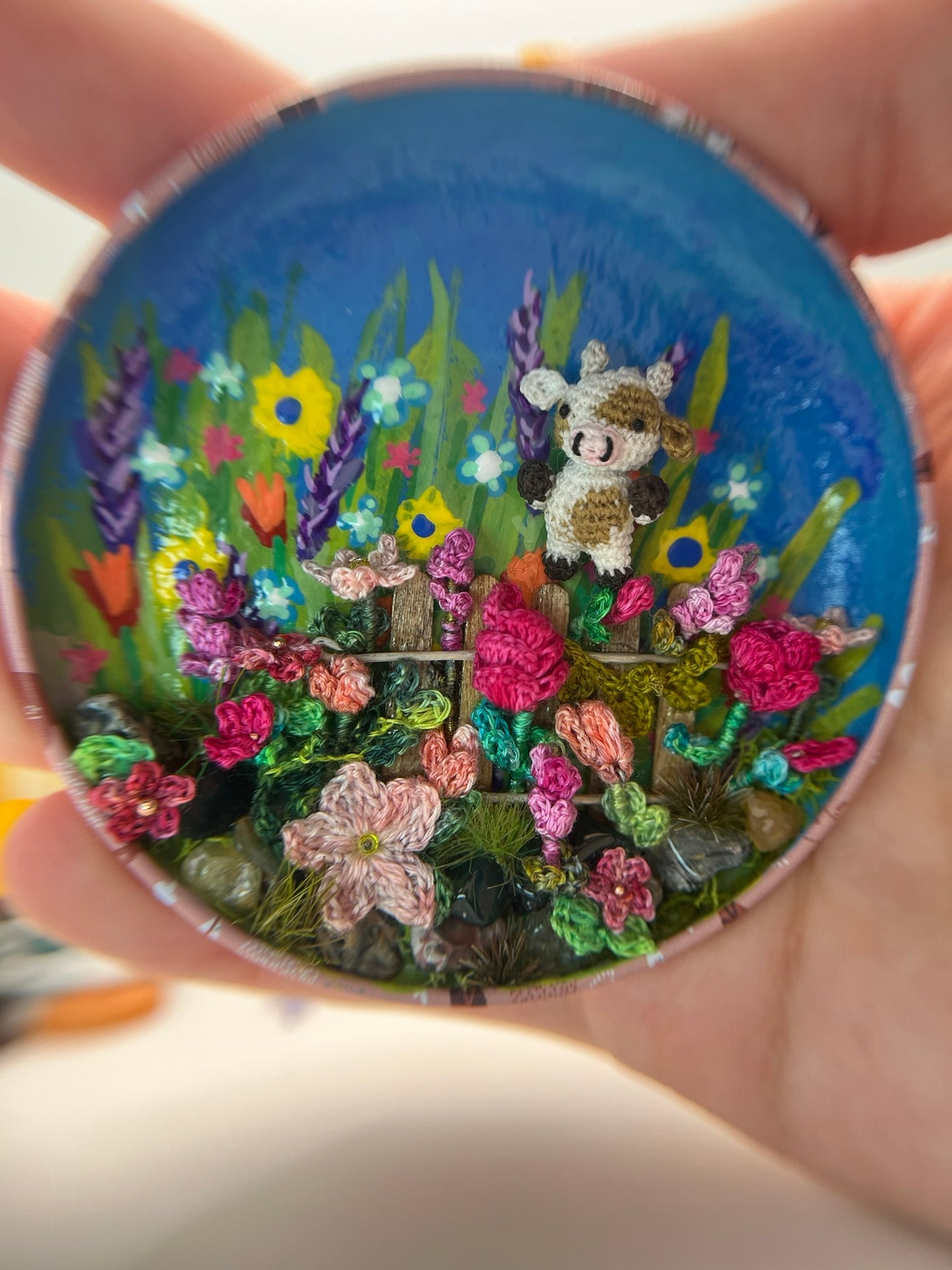 camilla cow · flower garden scene with stand