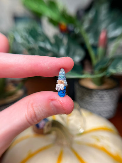 nalfeen gnome micro crochet cloche jar